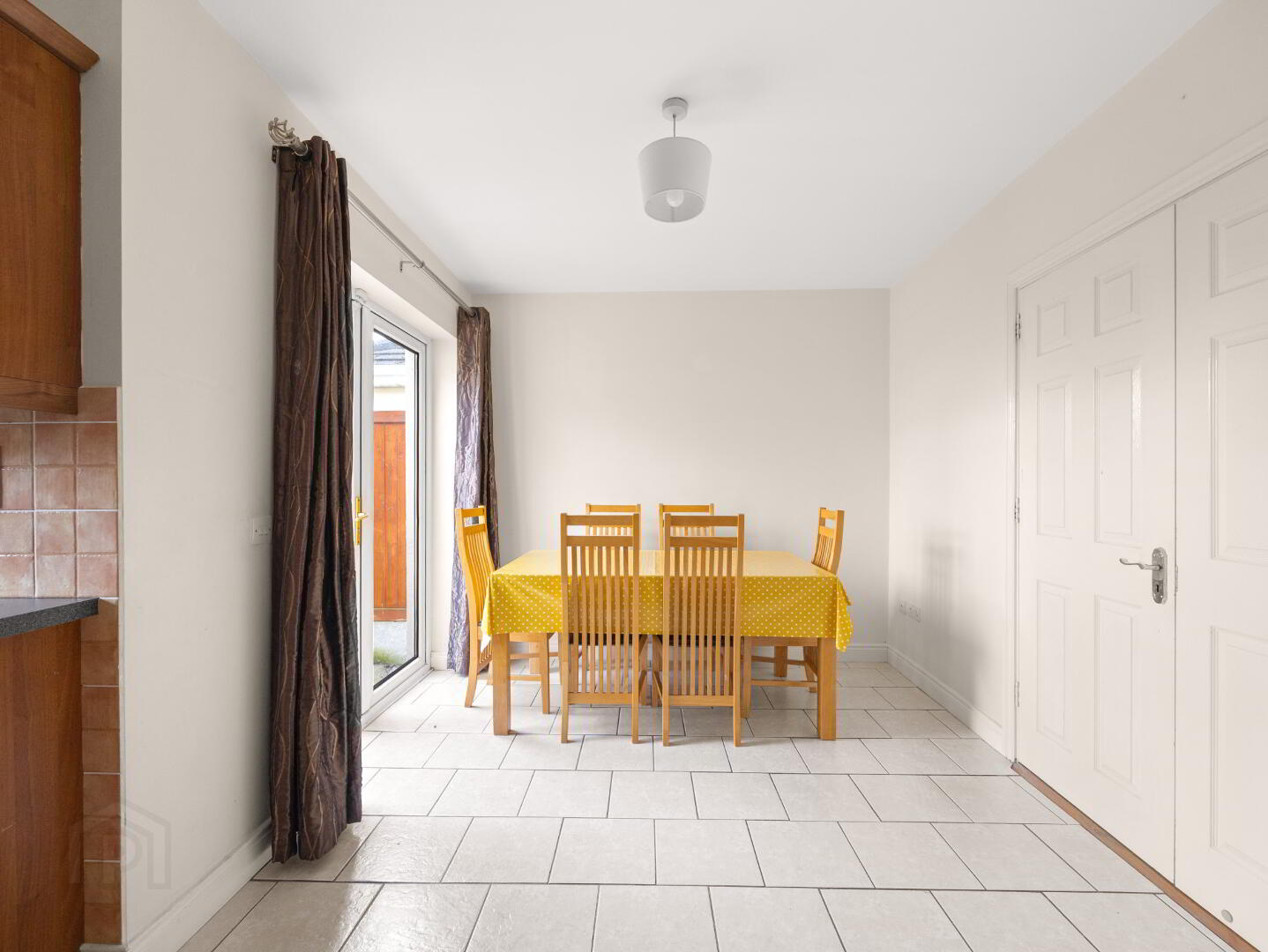 41 The Paddocks, Browneshill 6 of 23