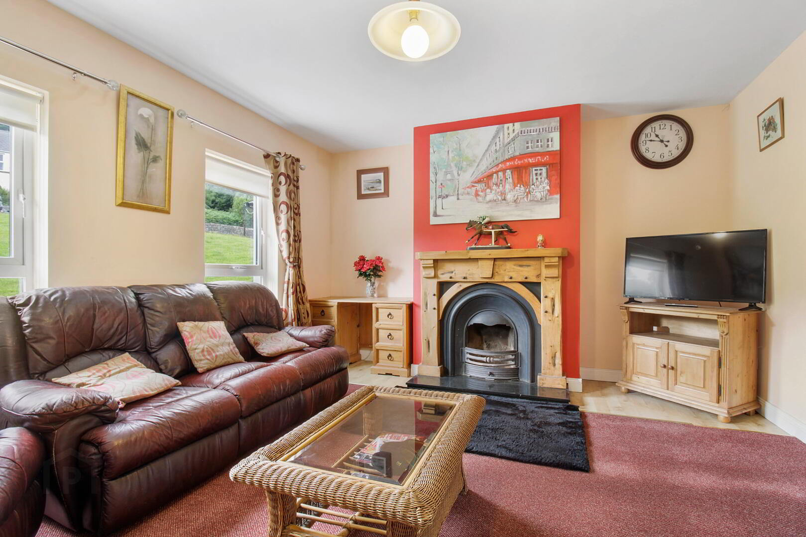 1 Woodside 4 of 28