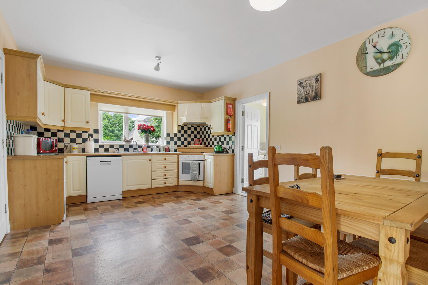 1 Woodside 8 of 28