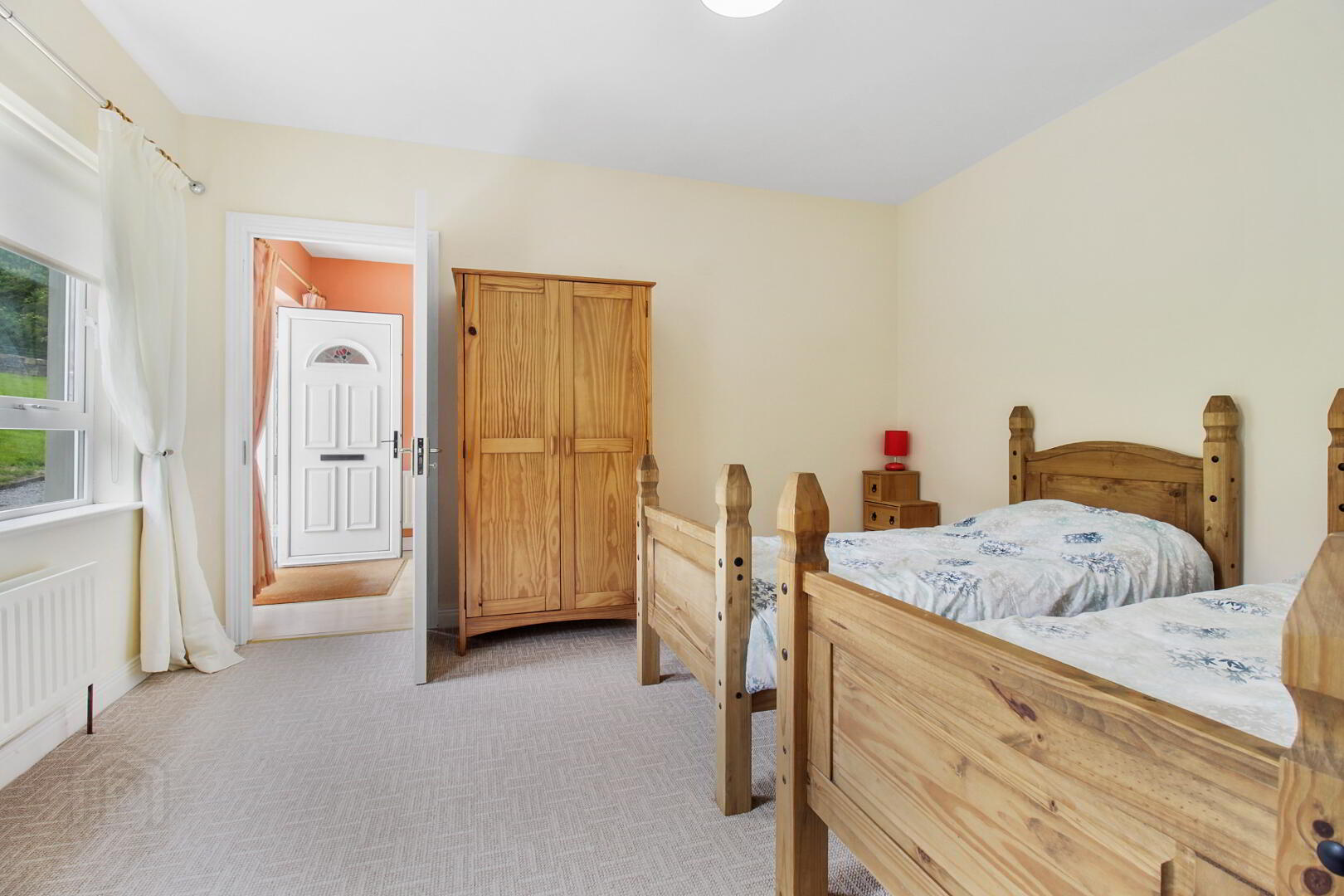 1 Woodside 15 of 28