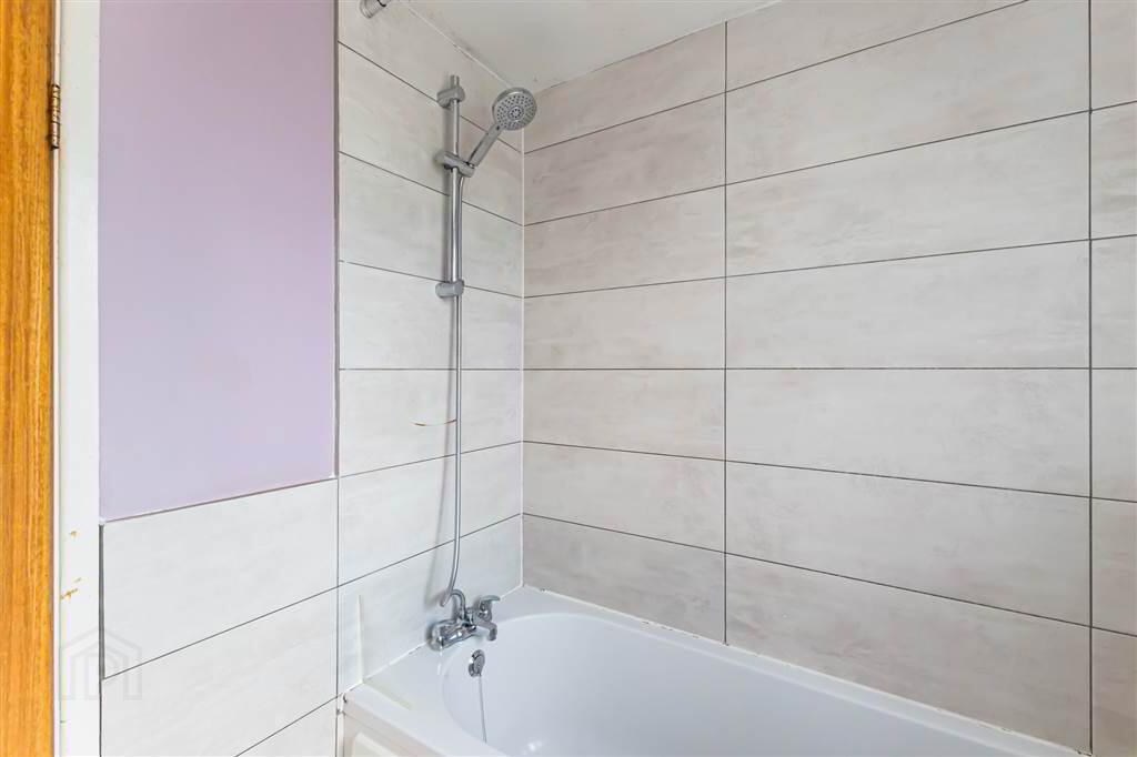 8 Lisburn Road 13 of 22