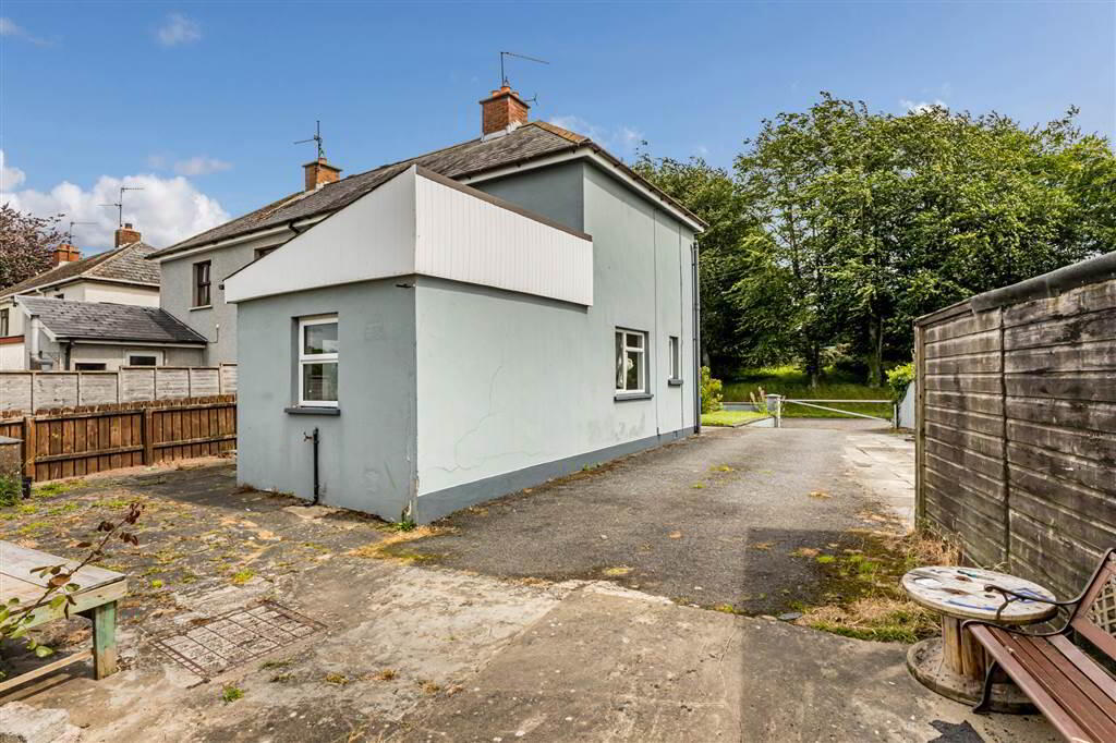 8 Lisburn Road 20 of 22
