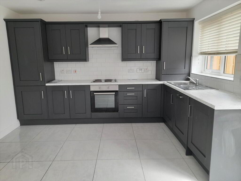 46 Ballyvarnet Lane 4 of 12