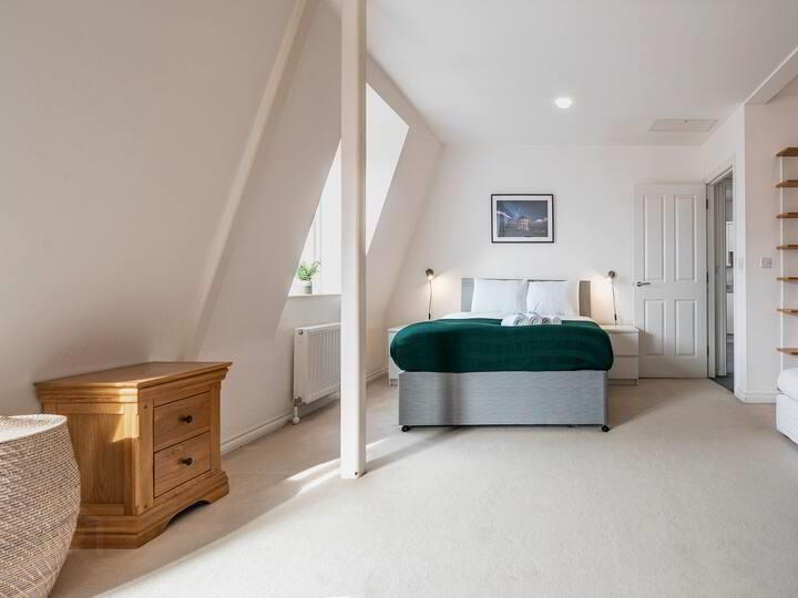 Apt 602 St Annes Square, 7 Edward Street 8 of 14