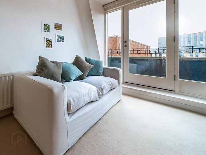 Apt 602 St Annes Square, 7 Edward Street 10 of 14