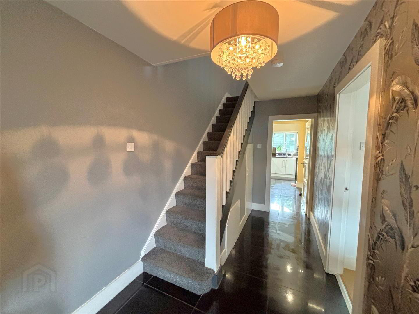 29 Ashfield Gardens 3 of 26