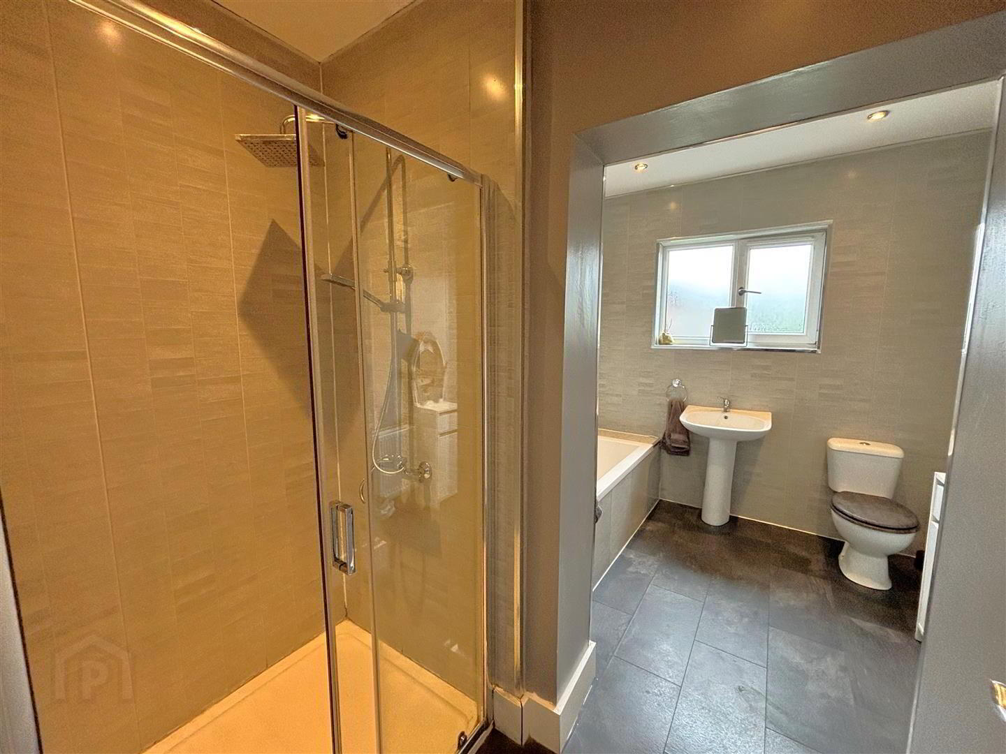 29 Ashfield Gardens 16 of 26