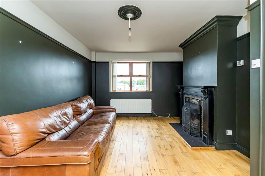 10 Lisburn Road 6 of 24