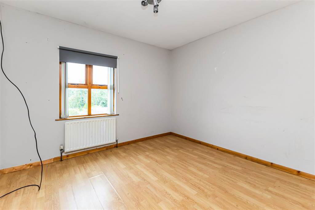 10 Lisburn Road 13 of 24