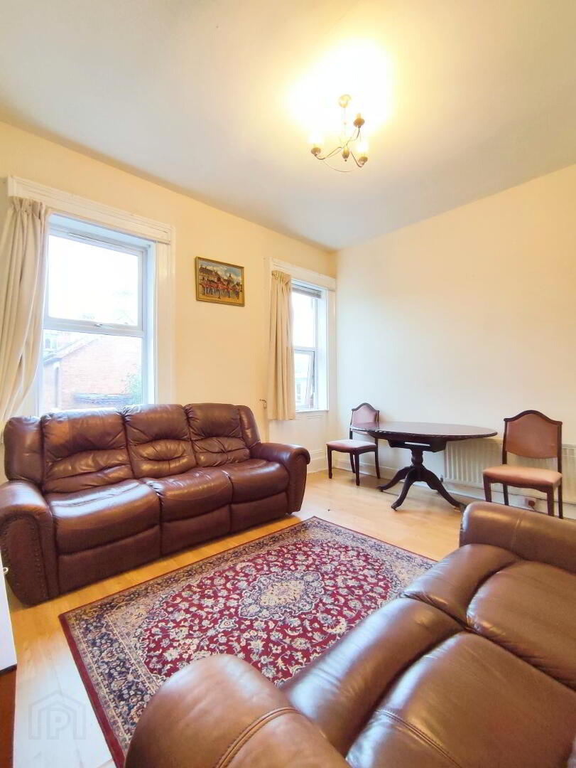 One Double Bedroom Available, 5 Magdala Street 3 of 6