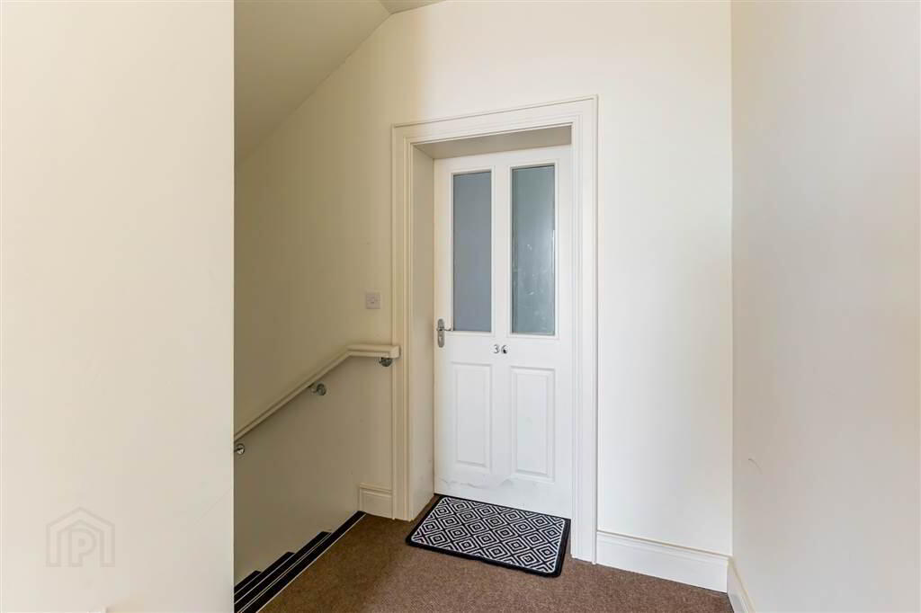 36 Lady Wallace Walk 6 of 31