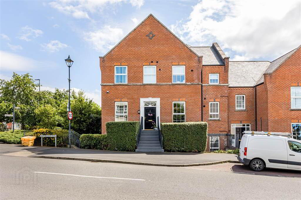 36 Lady Wallace Walk 1 of 31