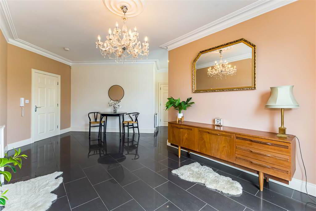 36 Lady Wallace Walk 15 of 31