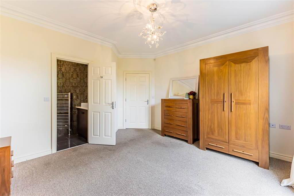 36 Lady Wallace Walk 22 of 31