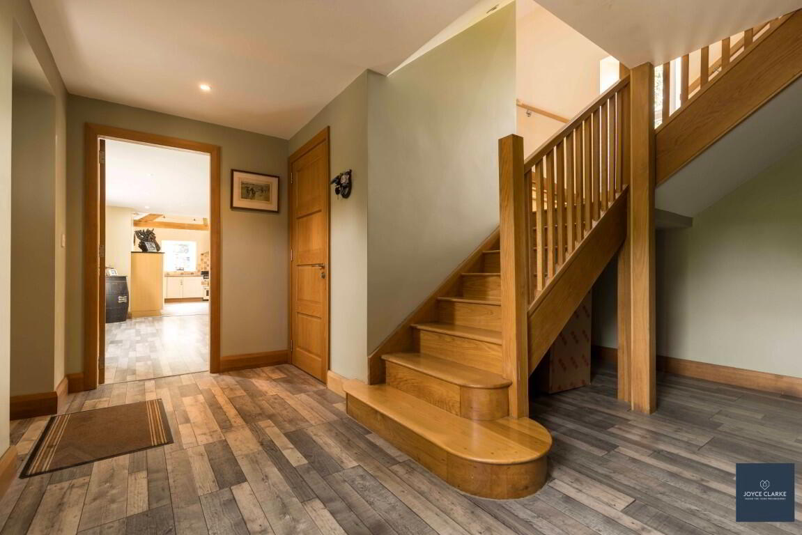 25b, Magheralone Road 3 of 51