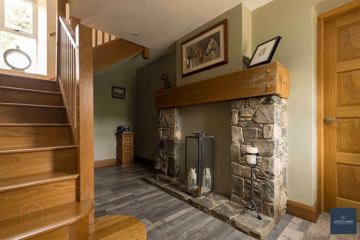 25b, Magheralone Road 5 of 51