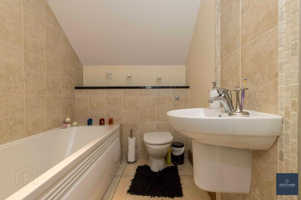 25b, Magheralone Road 25 of 51