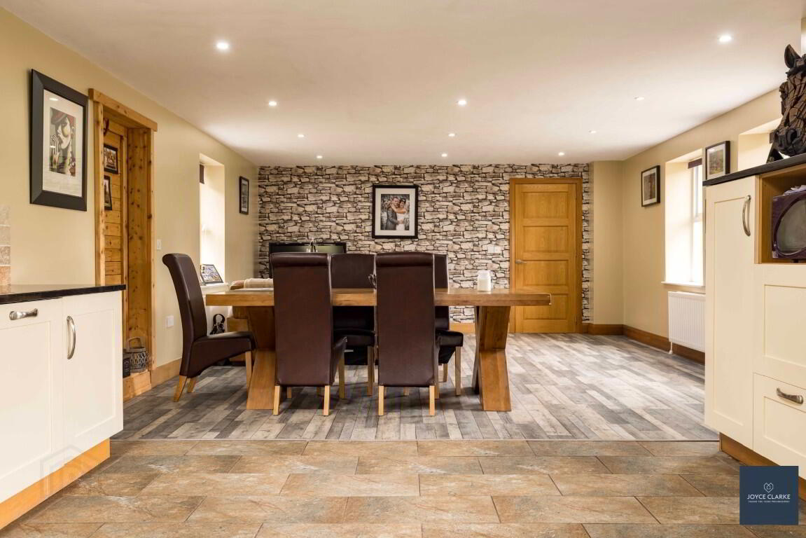 25b, Magheralone Road 12 of 51