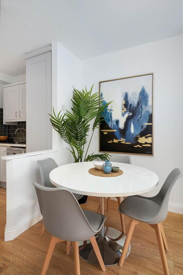 Apartment 15 Carraig Court 8 of 22