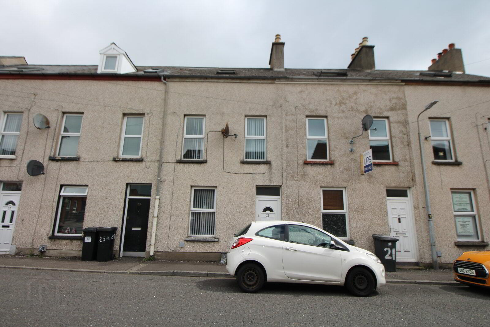23 Victoria Street 1 of 9
