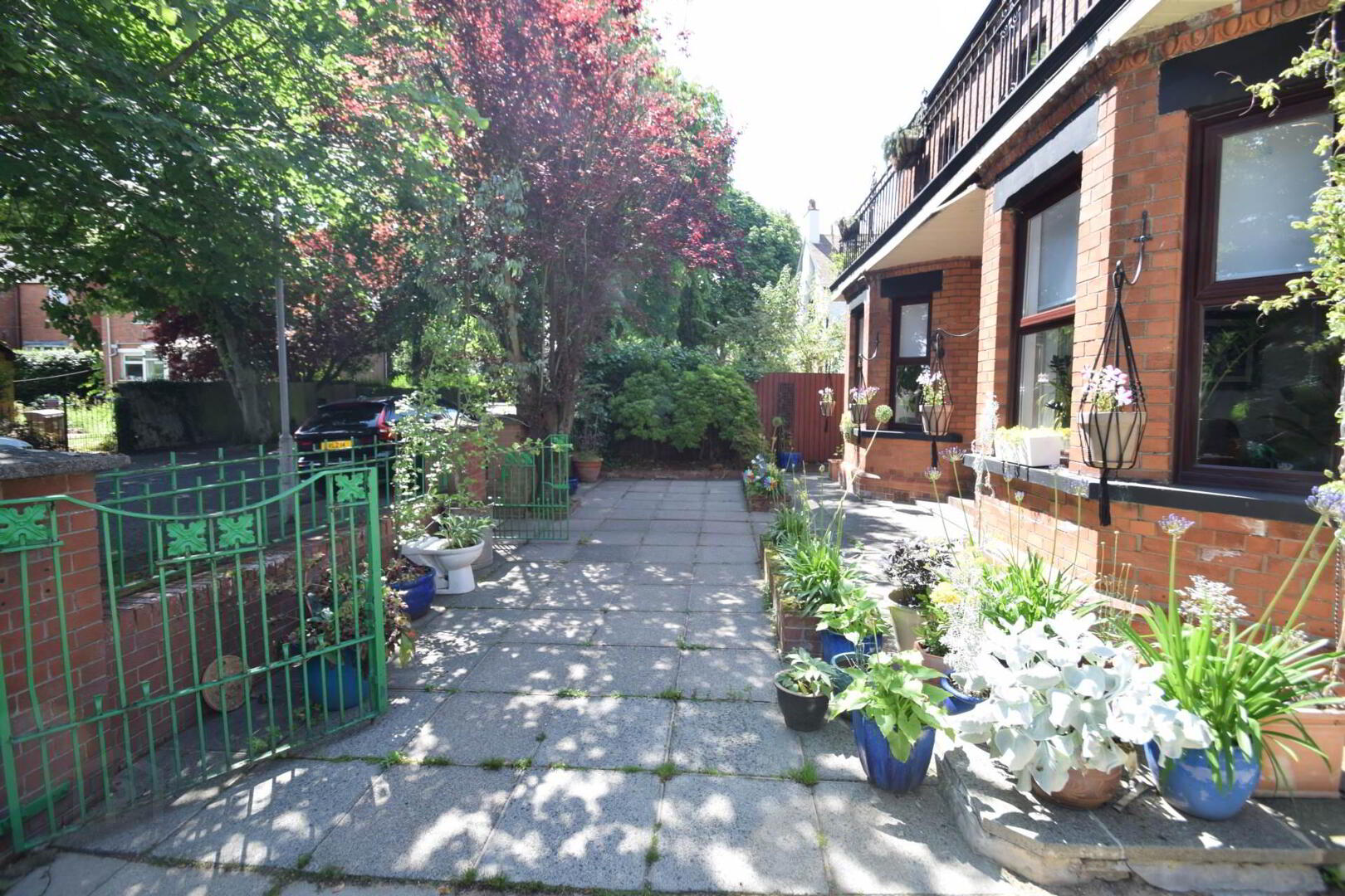 property description image