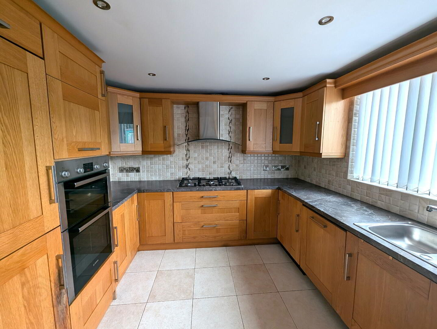 7 Newry Street 3 of 11