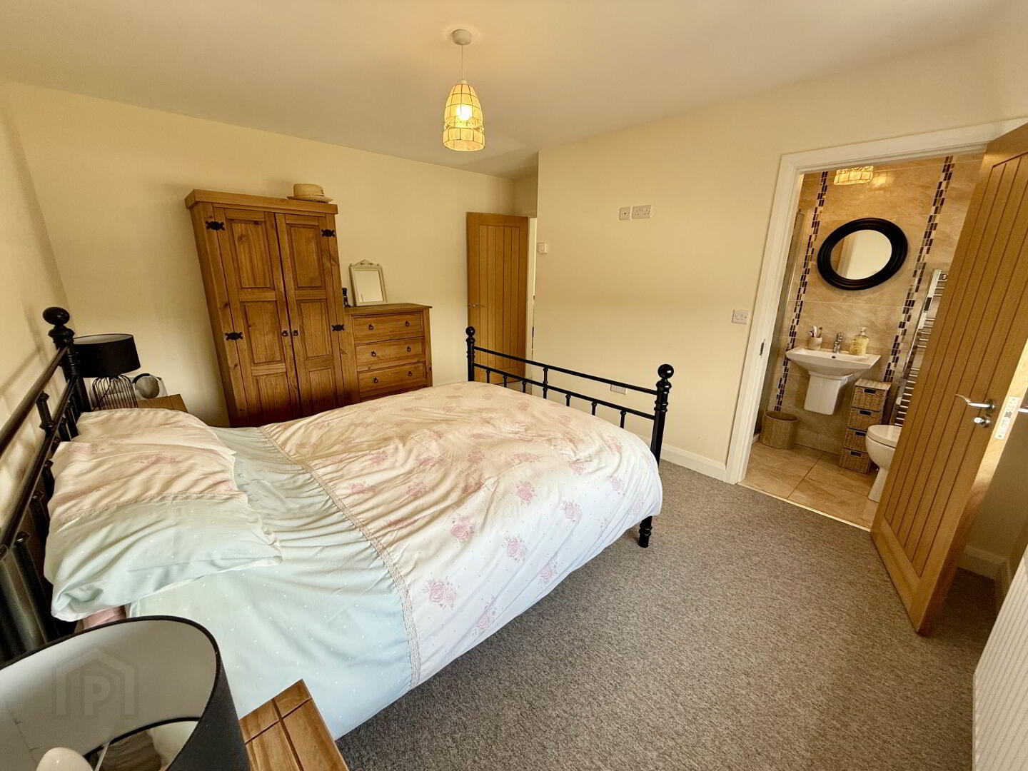 12 Crewroe Avenue 20 of 37
