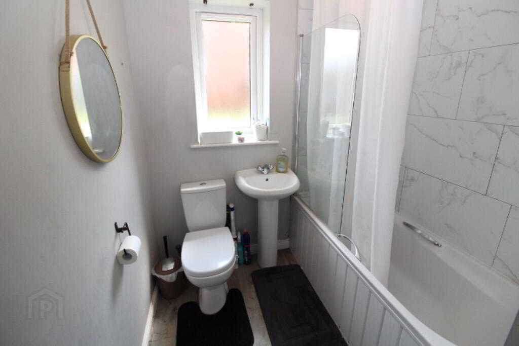 26 Glenmount Road 12 of 12