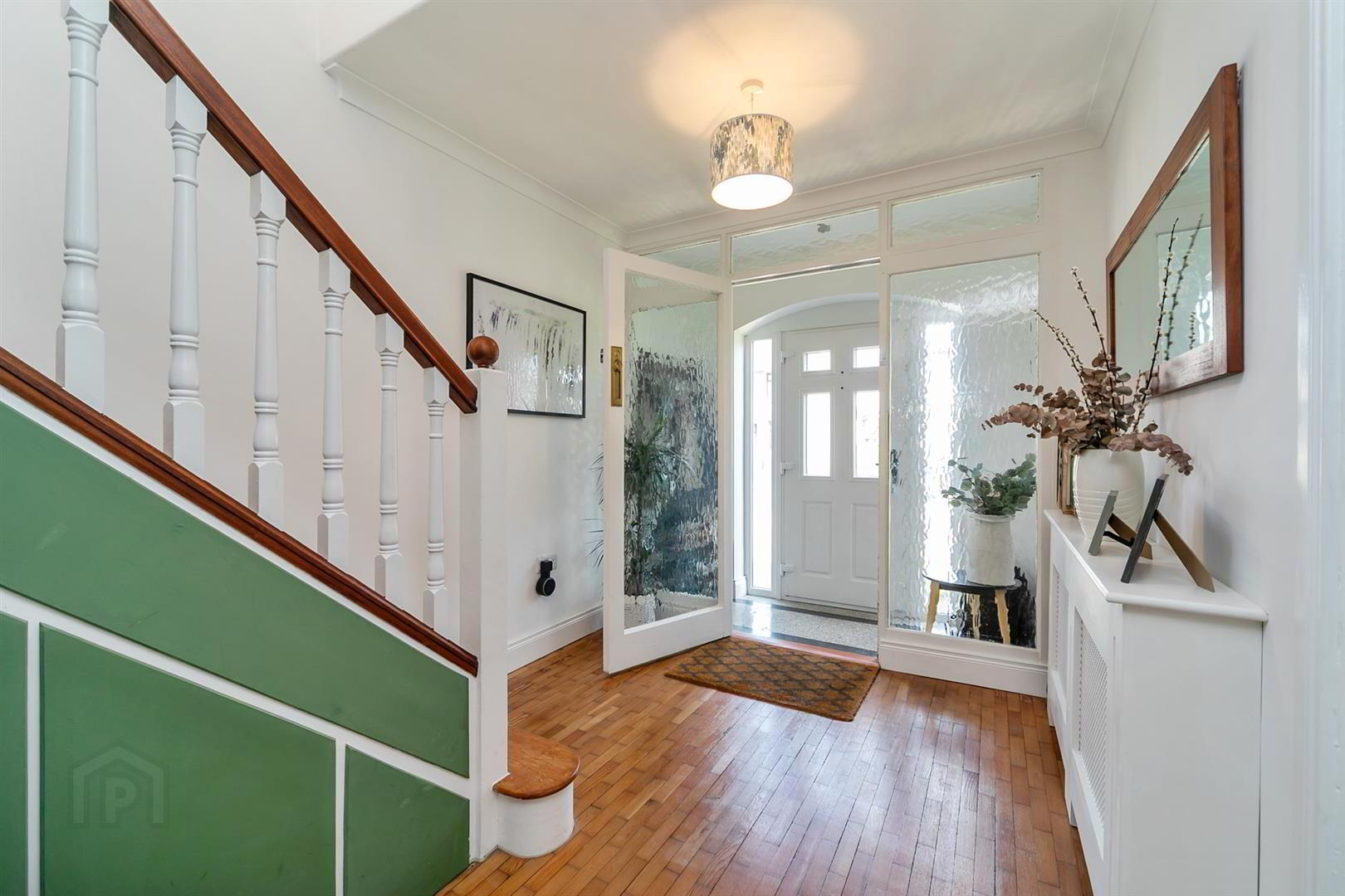 6 Orby Gardens 3 of 30