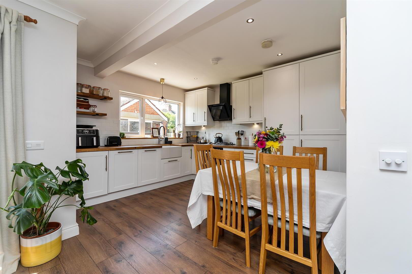 6 Orby Gardens 9 of 30