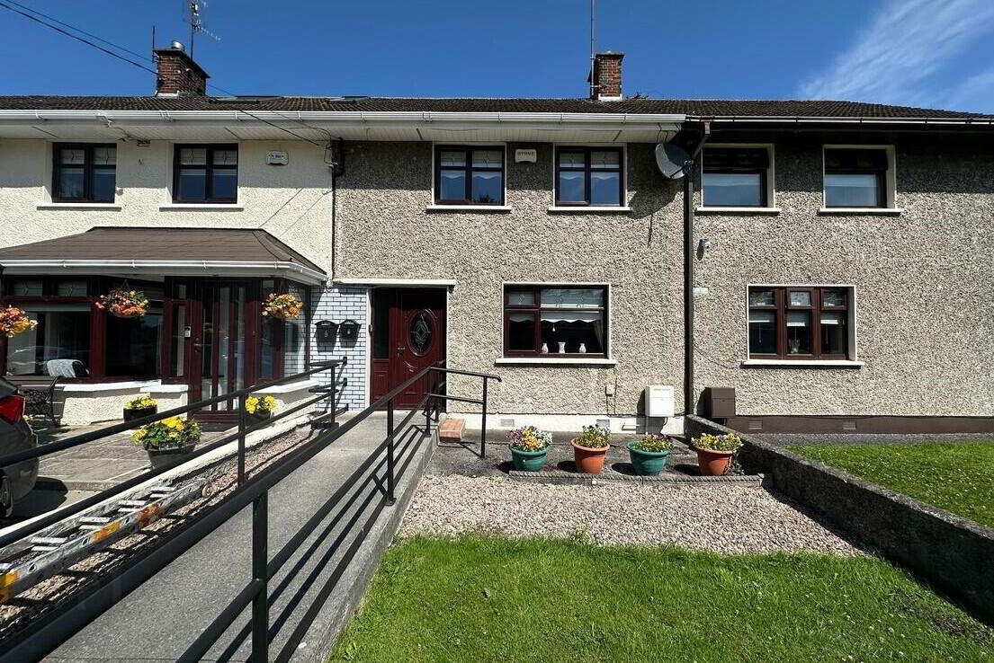 8 Ballsgrove 1 of 24