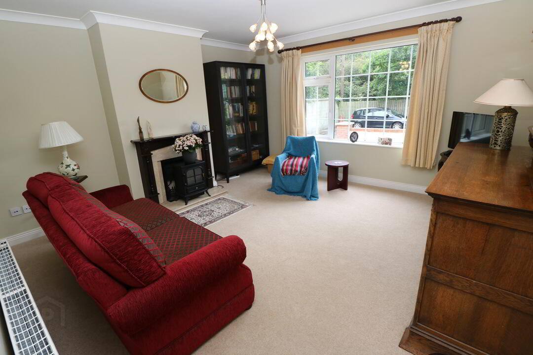 9 Brookside 4 of 41