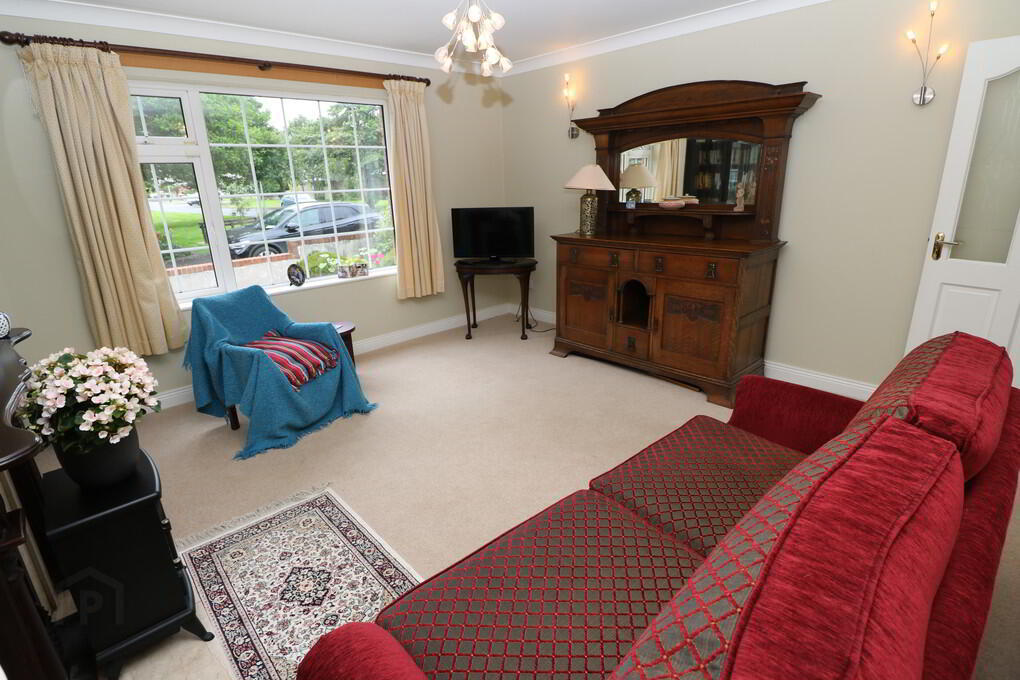 9 Brookside 5 of 41