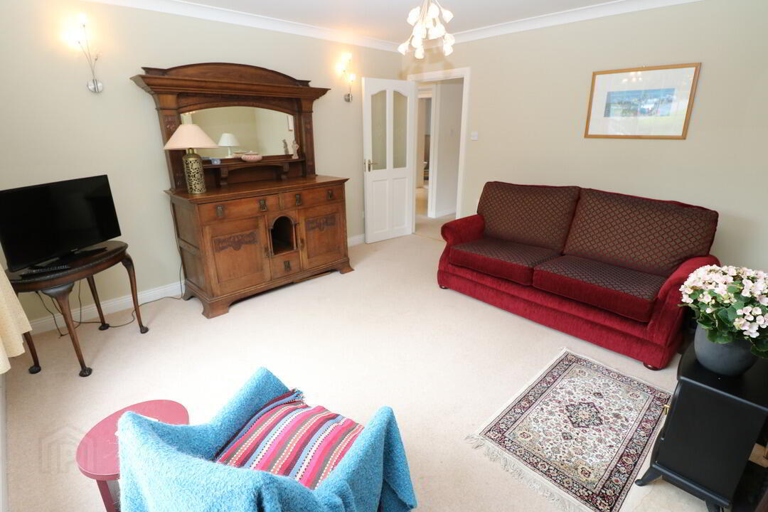 9 Brookside 6 of 41