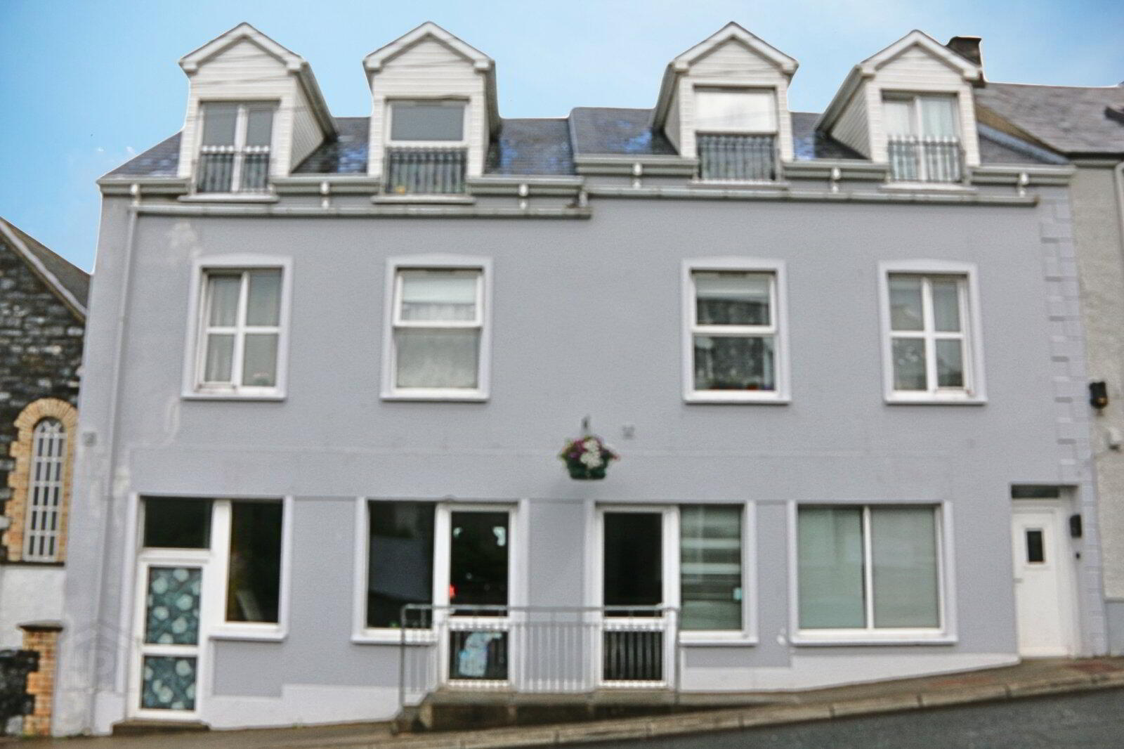 property description image