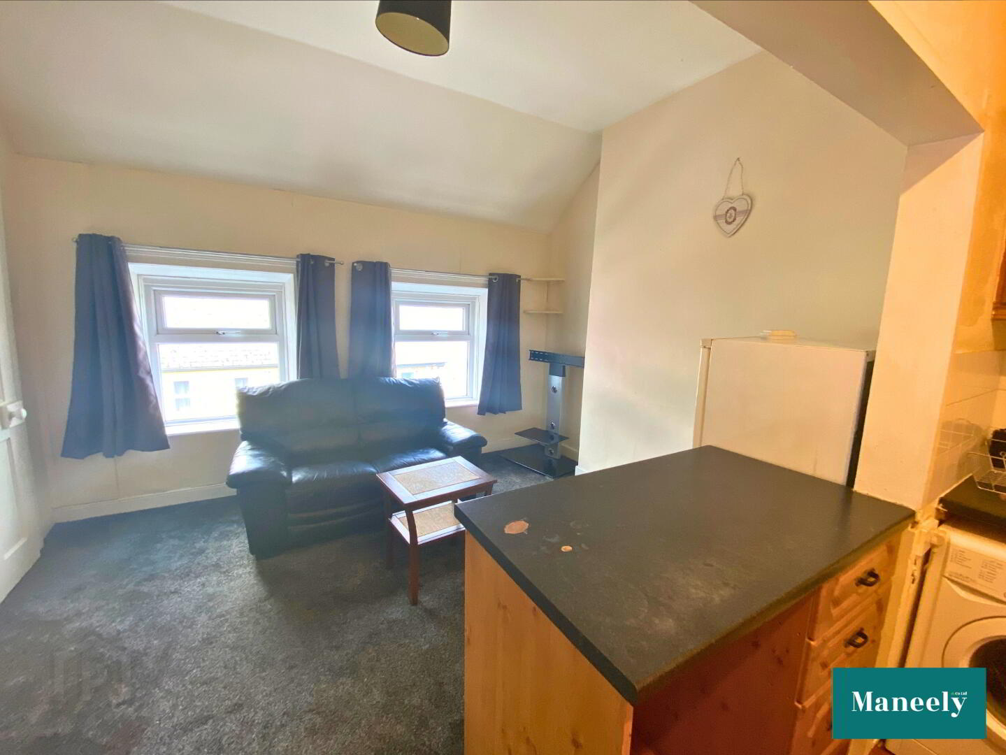 Flat 4, 13-15 Charlemont Street 4 of 10