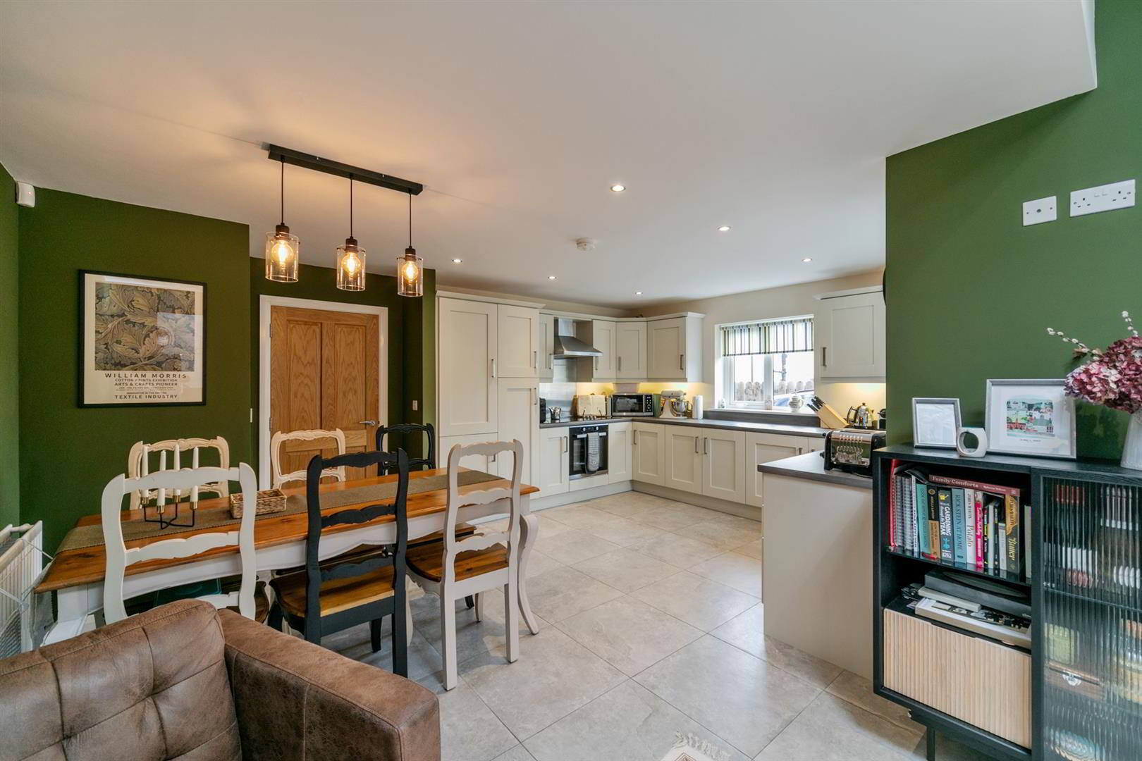 21 Weavers Way 10 of 27