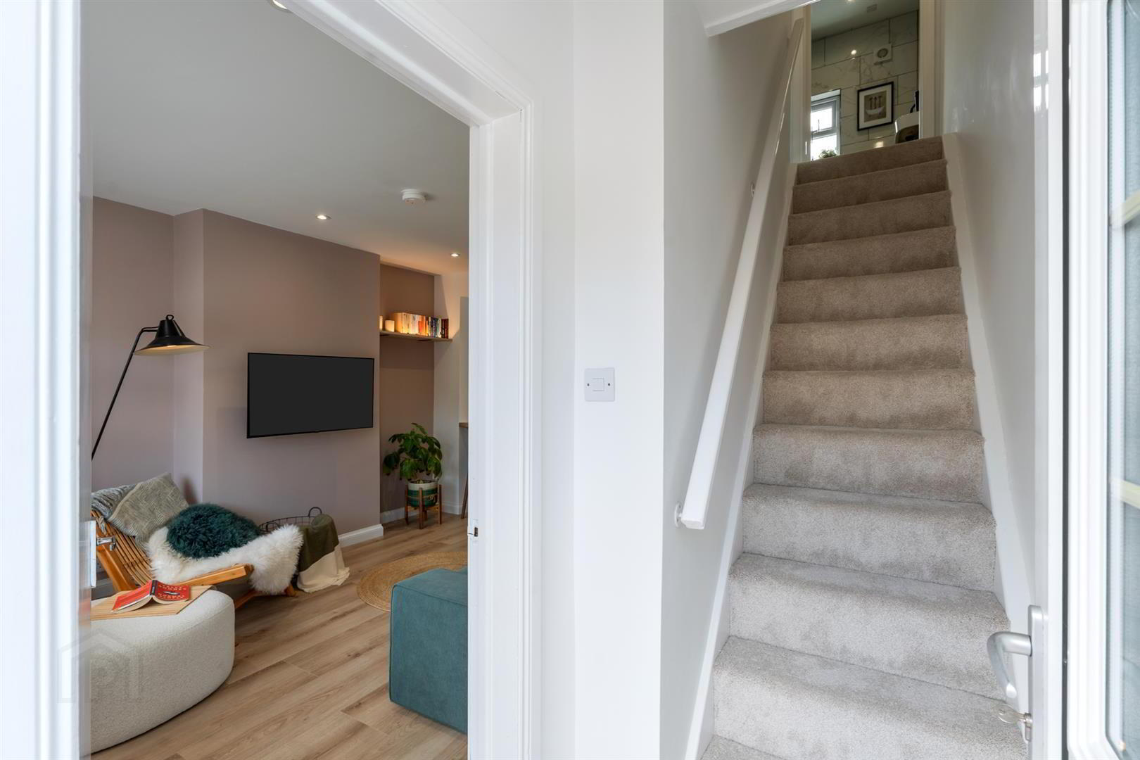 74 Woodcot Avenue 6 of 25