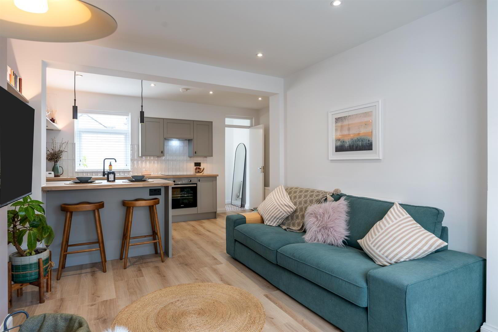 74 Woodcot Avenue 12 of 25