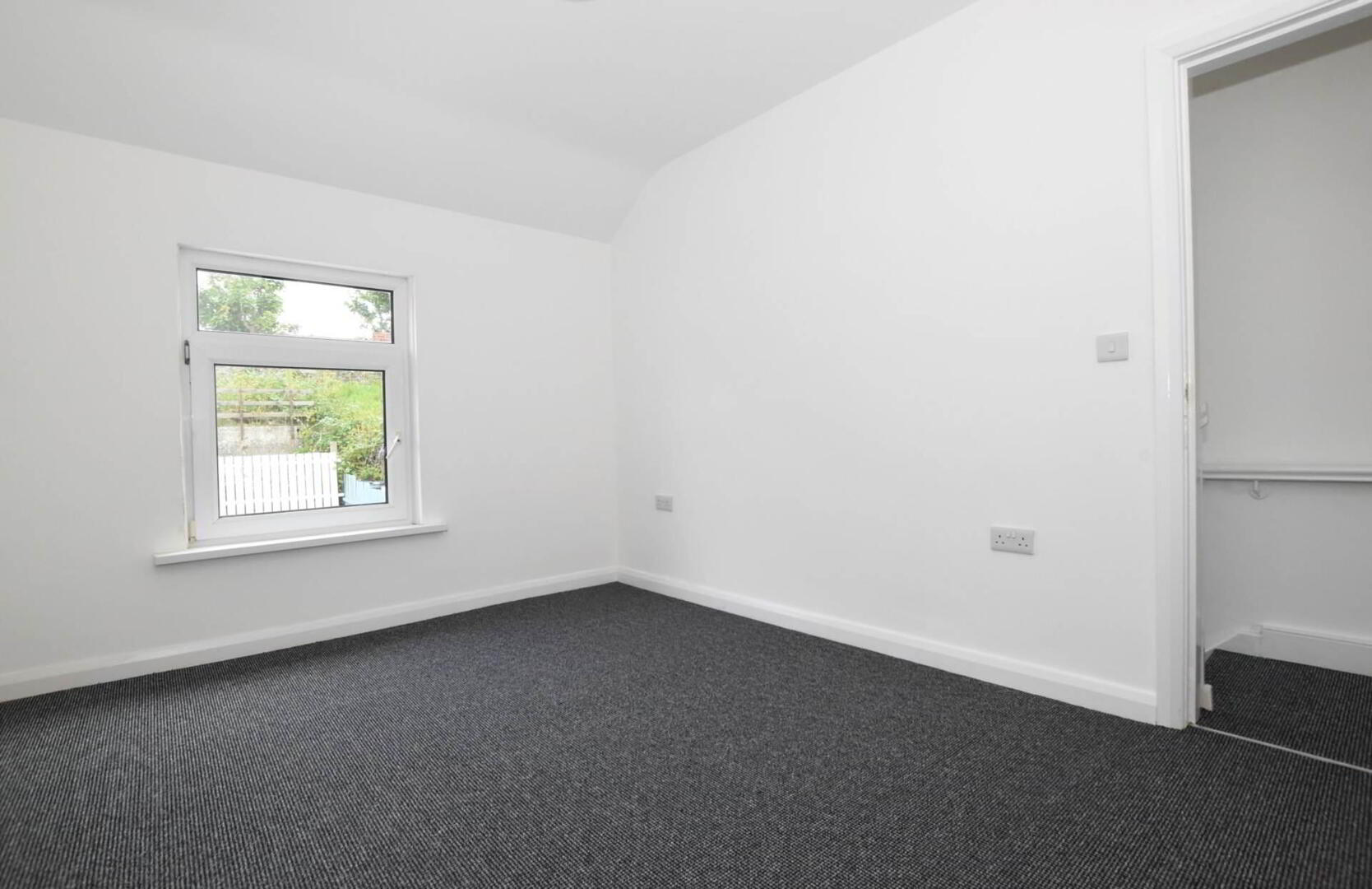 5 Meadowbank Avenue 13 of 18