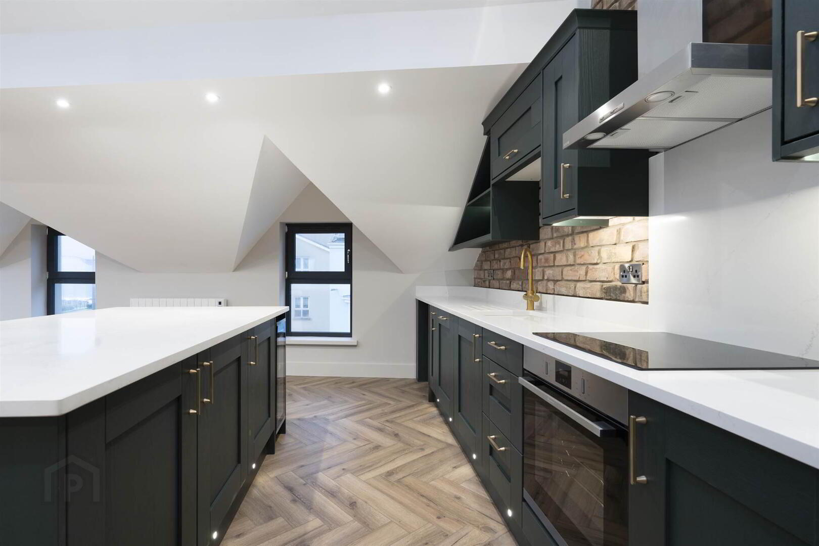 Apt 3, 37 West 5 of 19