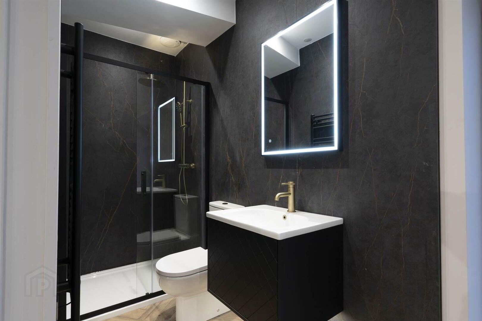 Apt 3, 37 West 16 of 19