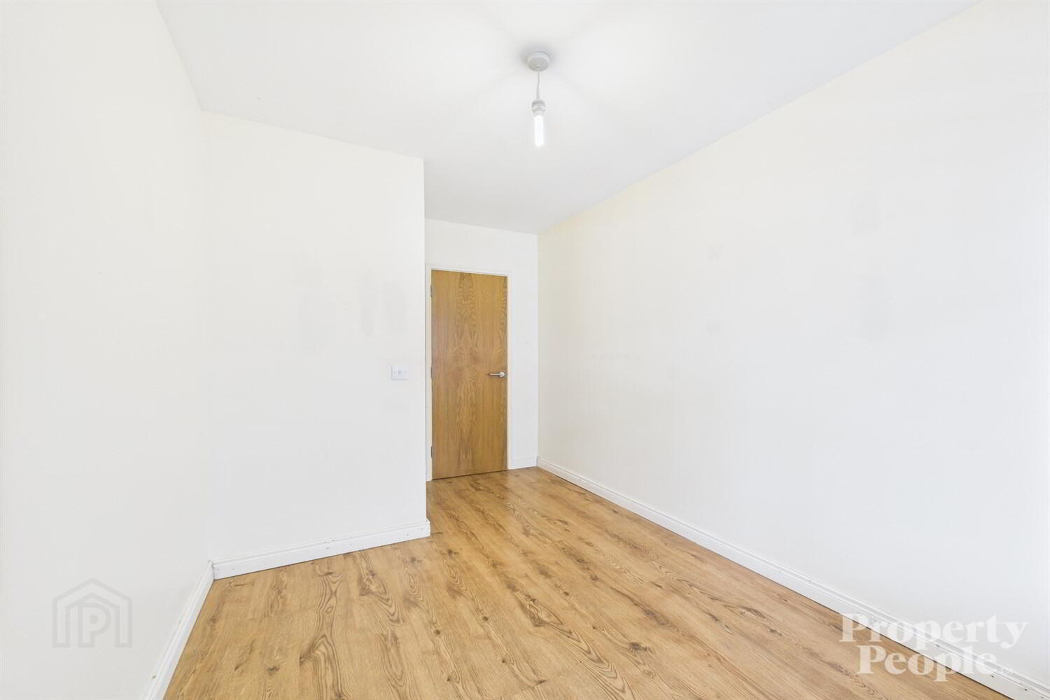 10b Glandore Avenue 4 of 16