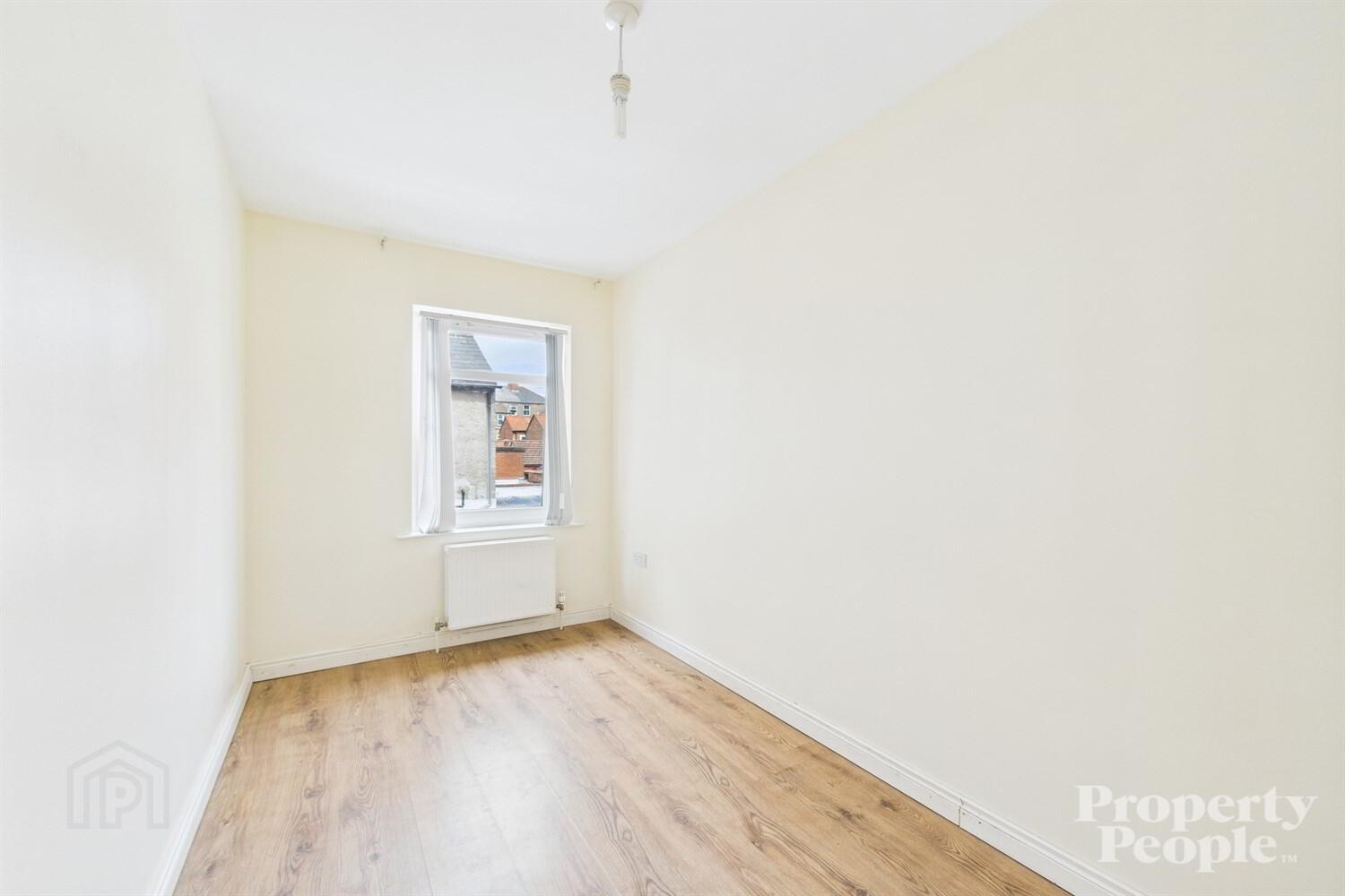 10b Glandore Avenue 3 of 16