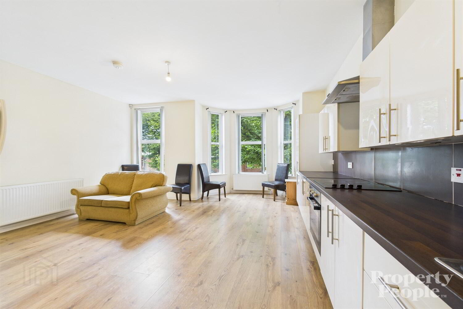 10b Glandore Avenue 12 of 16