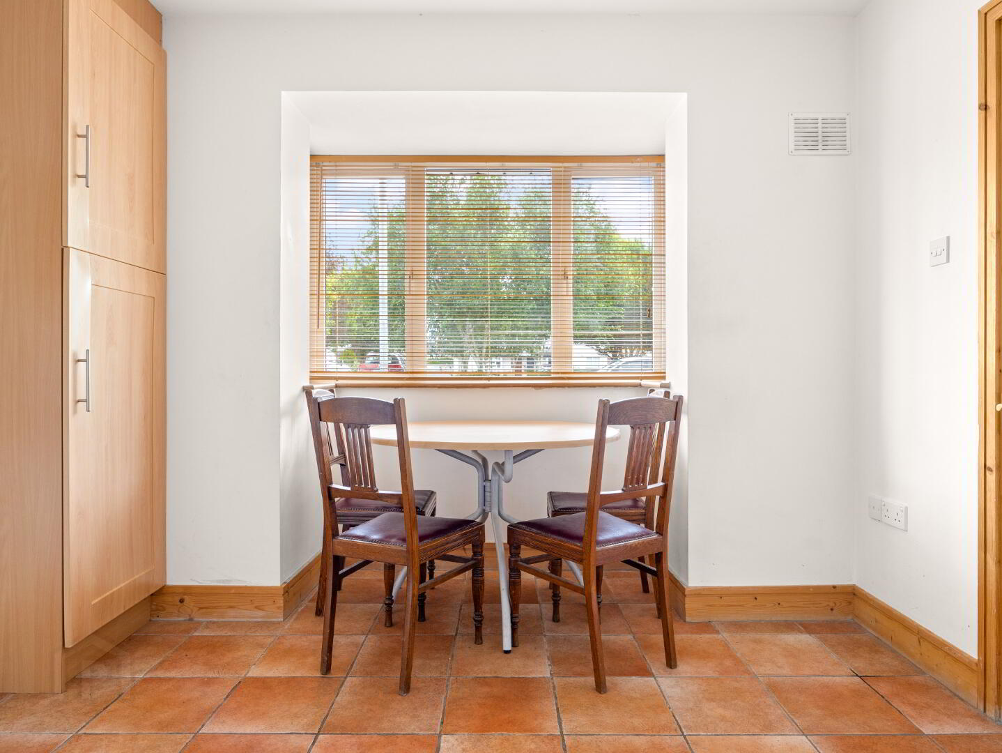96 Larchfield Court 12 of 28