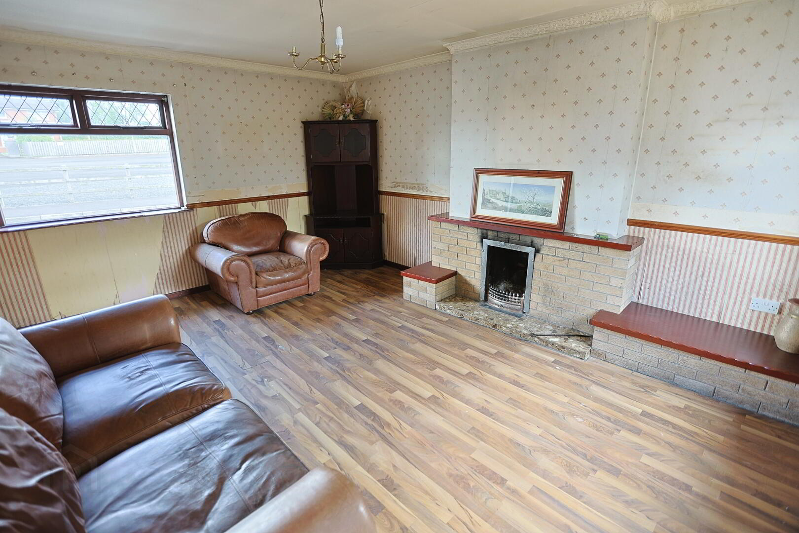 53 Moss Road 12 of 39