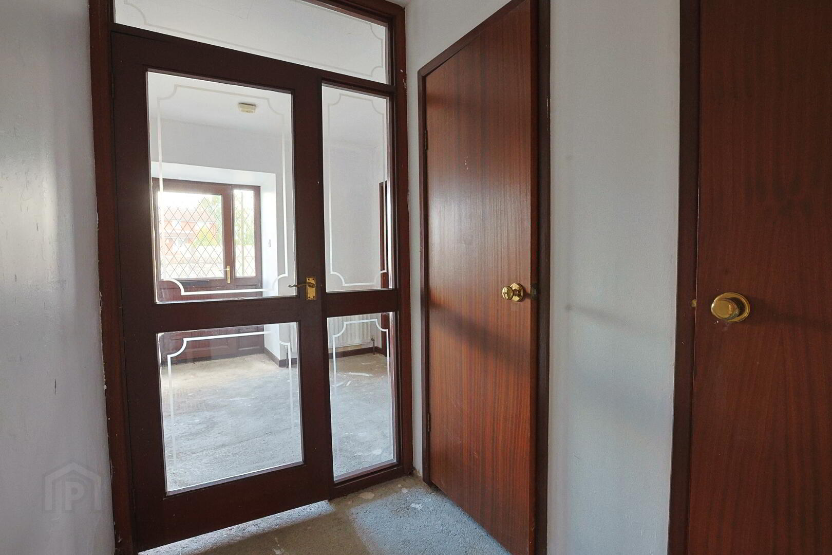 53 Moss Road 11 of 39