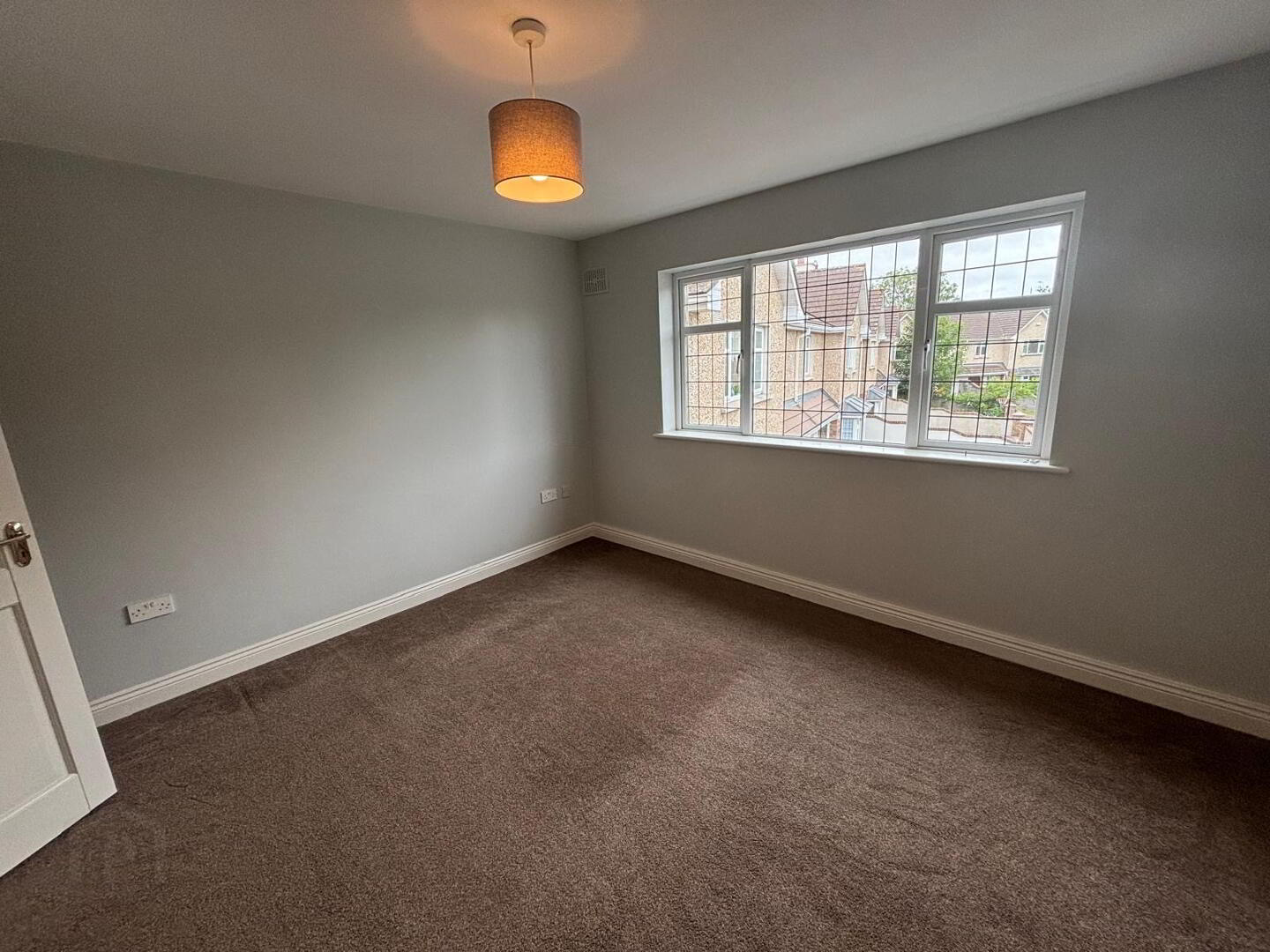 13 Bourlum Court, Green Road 11 of 19