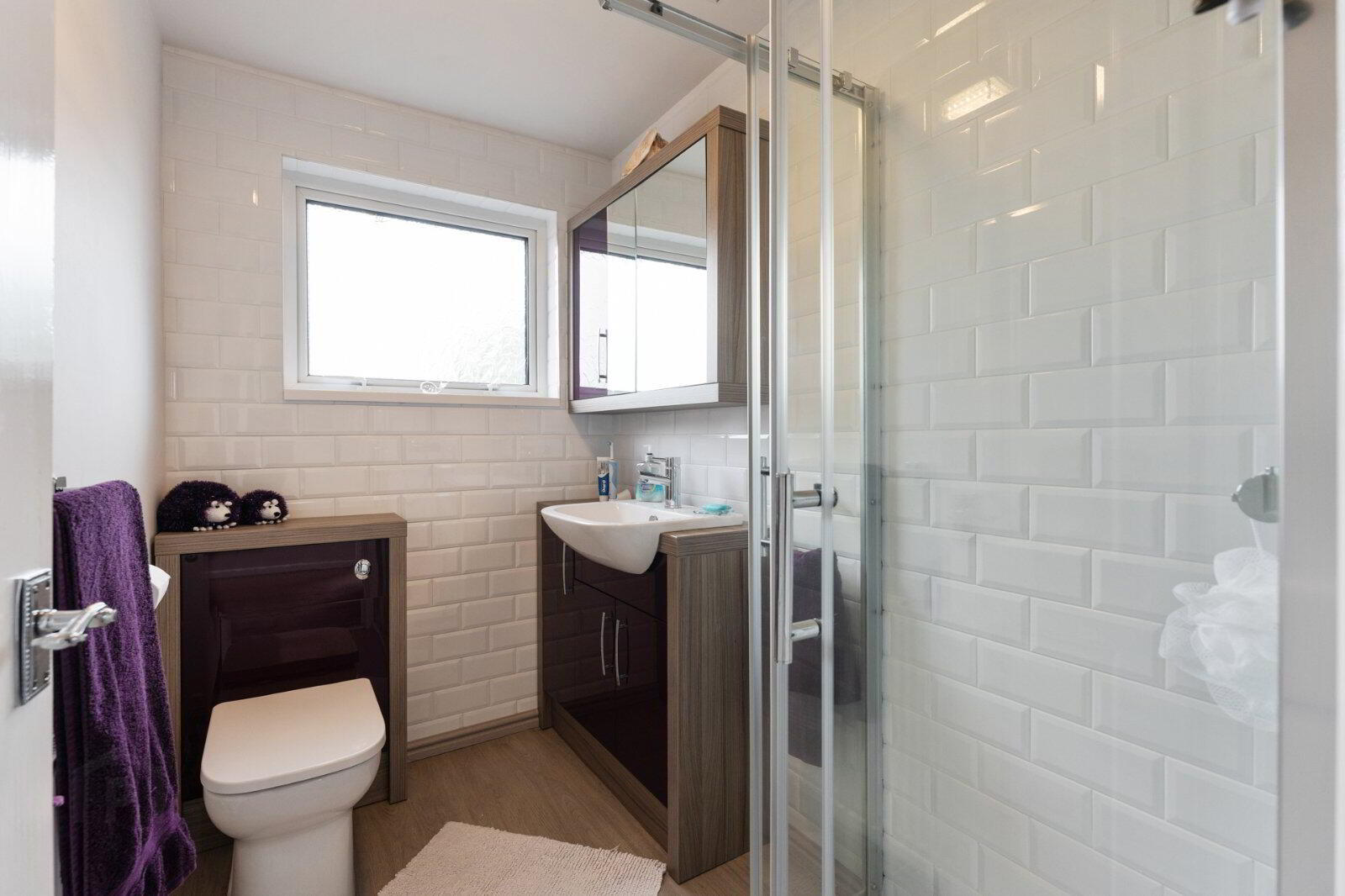 81 Dermott Avenue 24 of 35